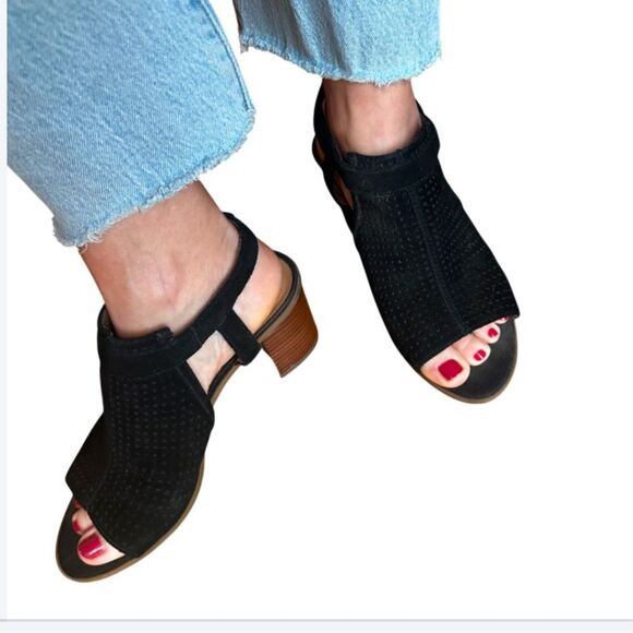 Franco Sarto Black Suede Sandal Size 7 Harlet 2 Block Heel Peep Toe bohemian - Picture 1 of 6